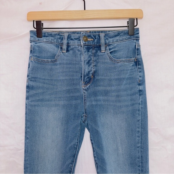 American Eagle Medium Wash Denim Super Hi Rise Jegging Jean size 00 - Picture 3 of 7